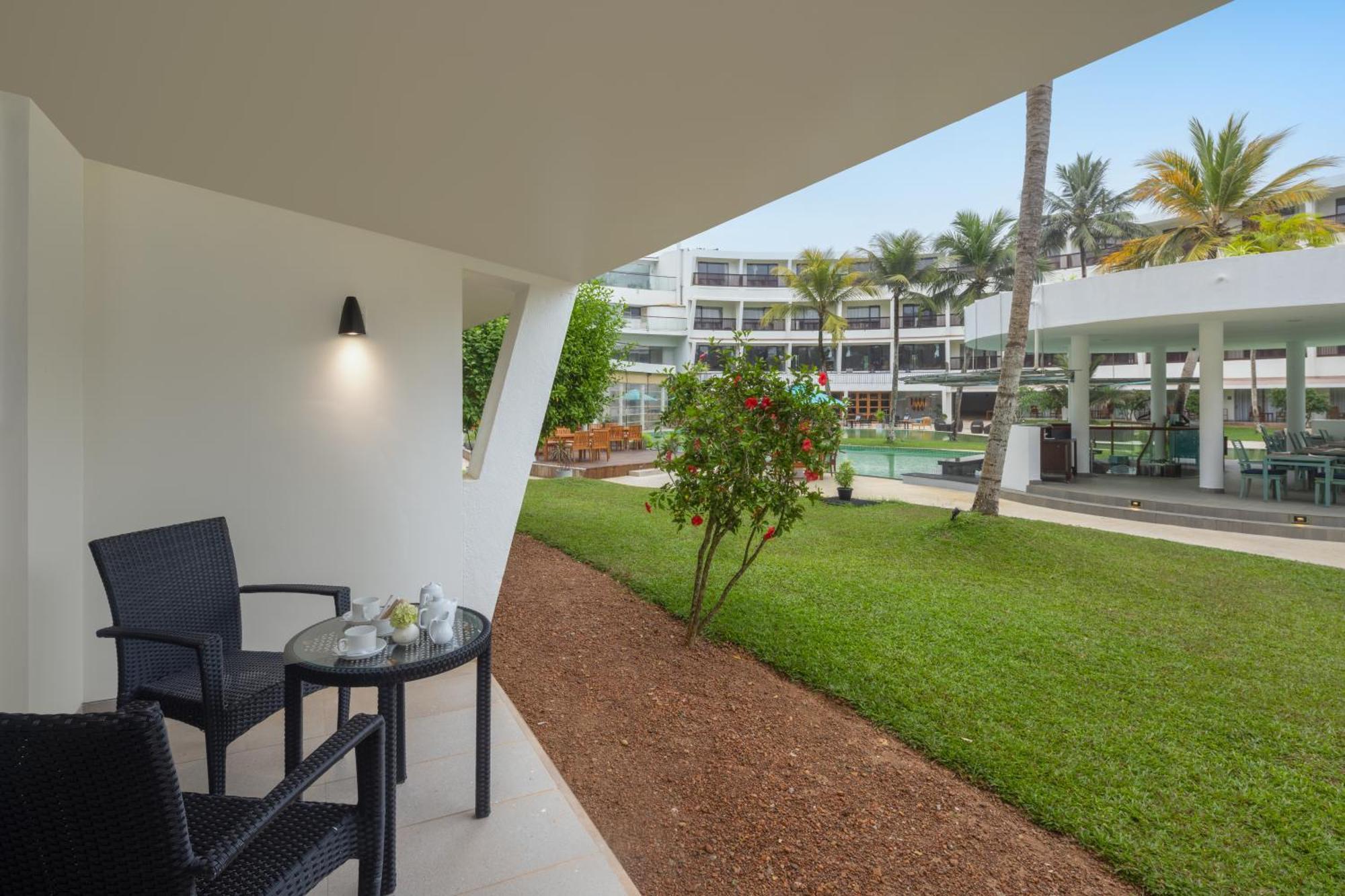 Occidental Eden Beruwala Hotel เบนโตตา ภายนอก รูปภาพ